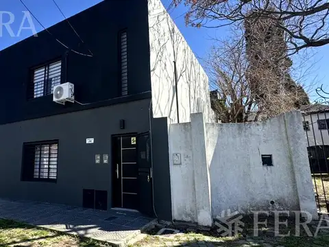 Depto Tipo Casa en Venta de 3 ambientes