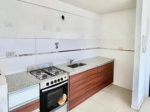 DEPTO EN VENTA DE 2 AMB BALCON TERRAZA AL FRENTE