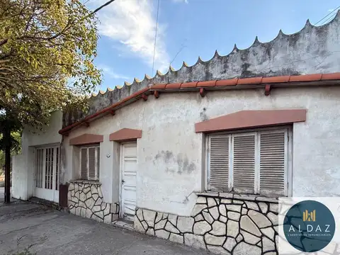 Casa en venta c/ cochera en Punta Alta