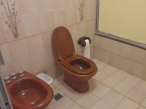 4 Ambientes-Patio- Terraza Lote propio-constitucion