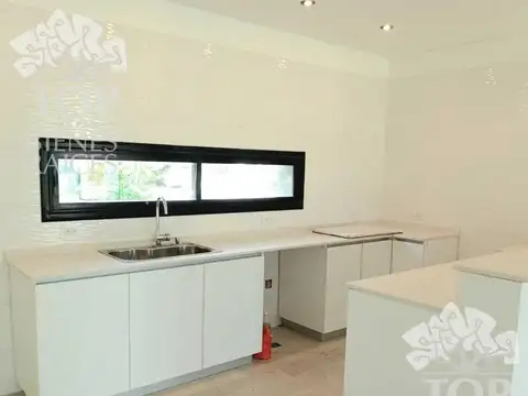 Casa en Venta en El Cantón, $ 229.000