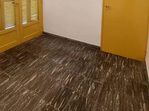 Departamento 5 ambientes con 1 baño