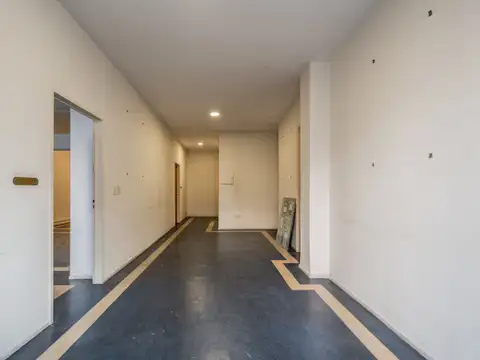 Departamento - San Nicolas - Apto comercial - Frente