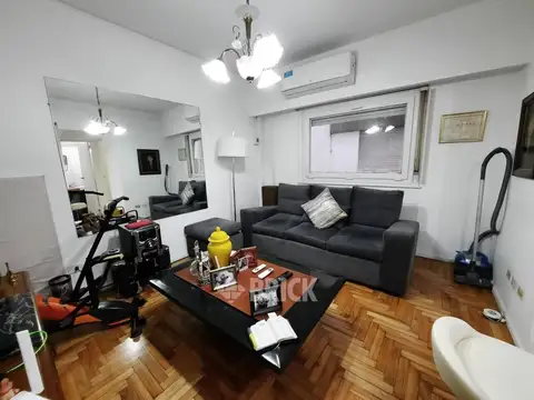 SEMIP EN PARAGUAY AL 3000 - IMPECABLE BAULERA LUMINOSO