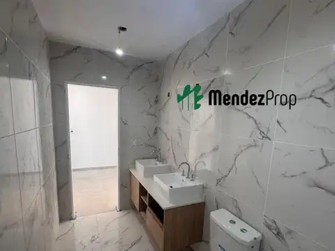 Casa 4 ambientes con 4 baños