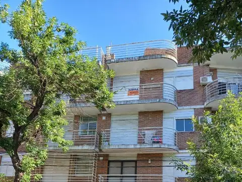 ALQUILER DEPARTAMENTO 1 DORMITORIO ESCALERA CON BALCON