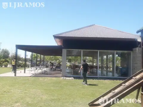 Terreno en Venta en El Cantón - Barrio Golf, USD 125.000