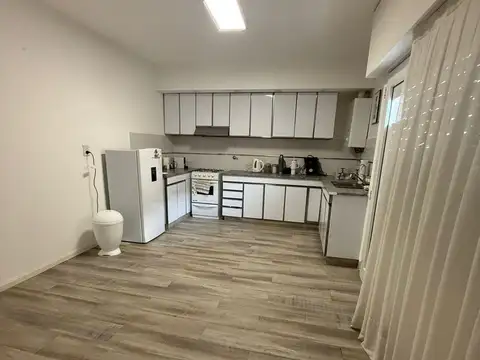 Carlos Pellegrini 100