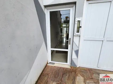 Avenida 3 entre paseos 110 100