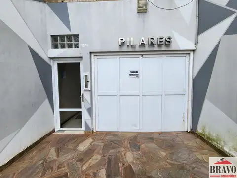 Departamento en venta de 2 dormitorios c/ cochera en Zona Centro