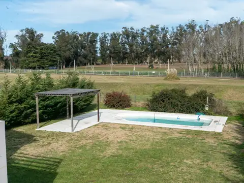 VENTA O PERMUTA.  Importante Residencia en Barrio Barracas de San Benito