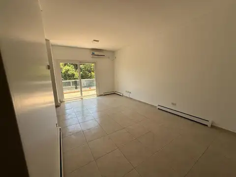 Mono Alquiler en Pilar c/ Balcón Terraza