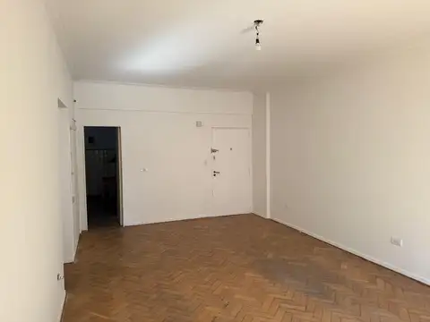 Avenida Raúl Scalabrini Ortiz 2000, Piso 4