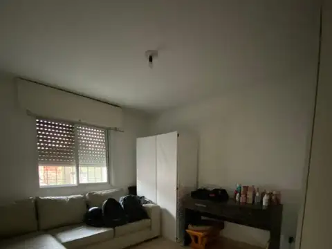 Loria 1500, Piso 1