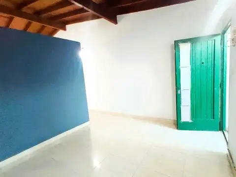 Depto Tipo Casa 2 ambientes con 1 baño