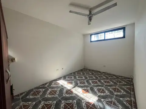 Casa 2 ambientes con 1 baño