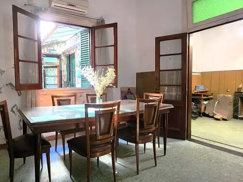 Depto Tipo Casa en Venta en Parque Chacabuco, USD 110.000