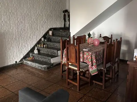 Depto Tipo Casa en Venta al Noreste