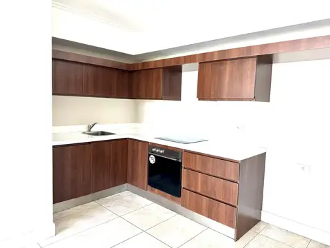 Arenales 554 altura Av.Libertador  al 1600