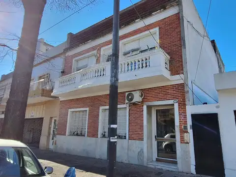 DEPARTAMENTO 3 AMB AL FRENTE CON BALCON
