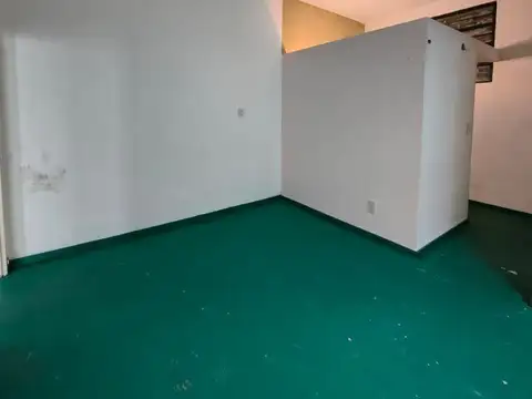 Depto Tipo Casa en Alquiler en Morón, $ 450.000