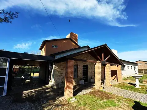 Julio A. Roca al 2400