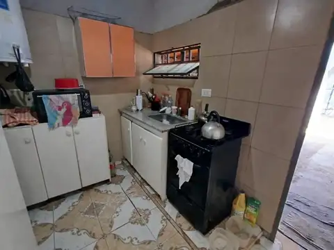 Casa 3 ambientes con 1 baño