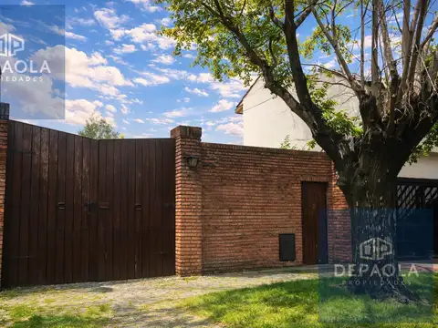 HERMOSA ZONA RESIDENCIAL 8.66x35 CON PISCINA y QUINCHO