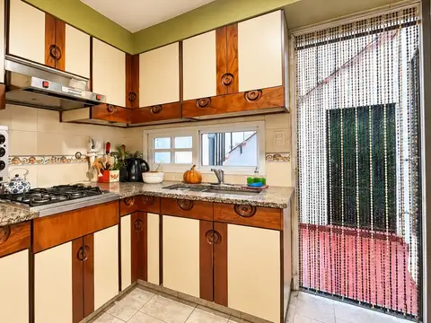 Depto Tipo Casa en Venta con 1 cocheras