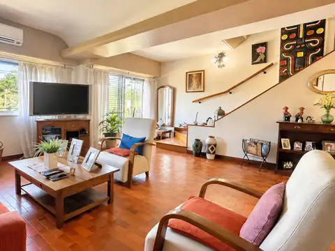 Depto Tipo Casa en Venta de 4 ambientes
