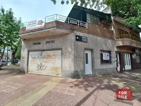 Casa 2 ambientes con 1 baño