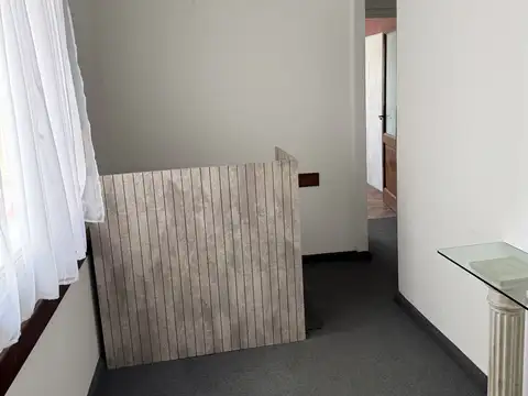 Excelente Oficina en Alquiler (Recepción, 2 Despachos y Baño). En inmejorable ubicación.