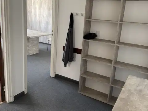 Av Pte Roque Saenz Pena 700, Piso 8
