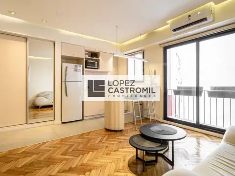 IMPECABLE MONOAMBIENTE DIVISIBLE! DE DISEÑO! Todo a nuevo! Balcón francés! Muy luminoso! Amoblado y equipado! ÚNICO! OPORT!