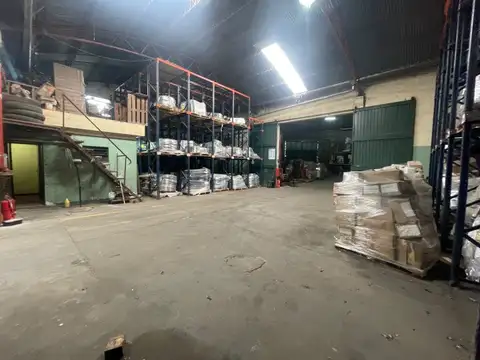 Darragueira 969 - Nave Industrial 1.145 m2 en VENTA