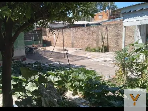 Casa 4 ambientes con 1 baño