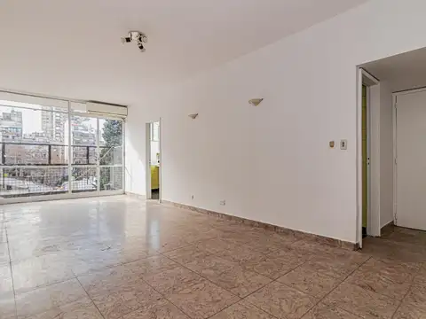 4 dormitorios ó 3 más escritorio - 2 baños - Super sol 