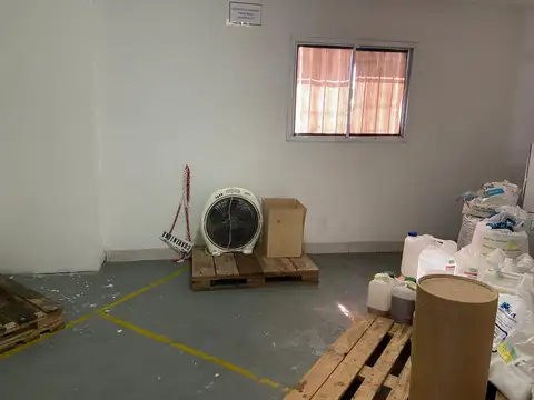 Galpon en Venta en Villa Lugano, USD 155.000