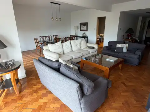 Departamento en Alquiler de 4 ambientes