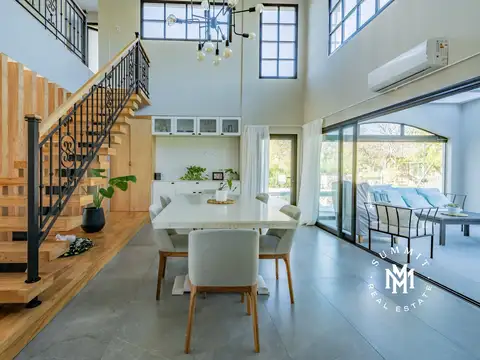 Casa 7 ambientes con 3 baños