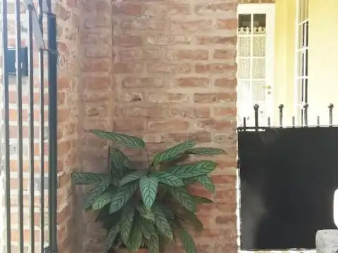 Casa - Venta - Argentina, TEMPERLEY - LAUTARO 505