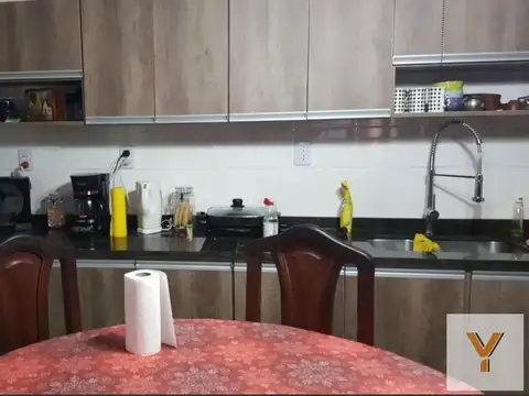 Casa 5 ambientes con 1 baño