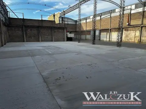 Alquila Galpón Industrial de 2.100 Metros