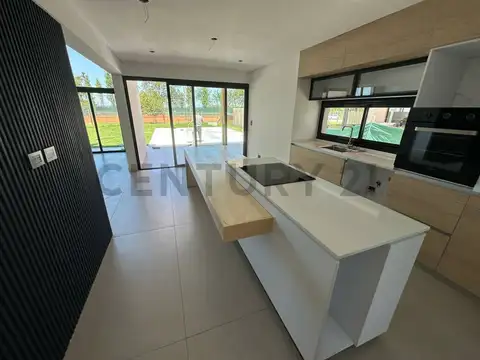 Casa en Venta en Lagoon Pilar, USD 450.000