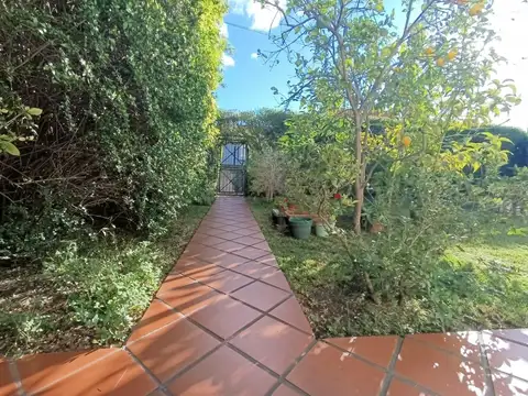 Depto Tipo Casa en Venta de 5 dormitorios