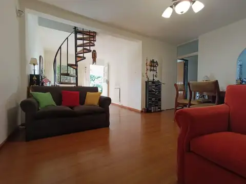 Depto Tipo Casa en Venta 40 años