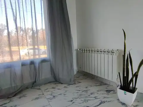 HERMOSA CASA CON PILETA 3 DORMI BARRIO CERRADO