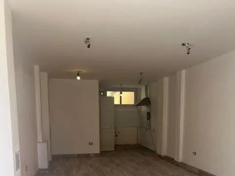 VENTA LOCAL COMERCIAL CON TERRAZA  EN SAN MIGUEL