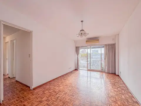 Departamento en Monserrat - 4 ambientes - frente balcon