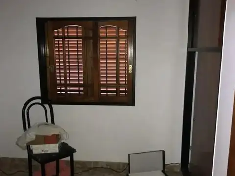 Casa 6 ambientes con 3 baños